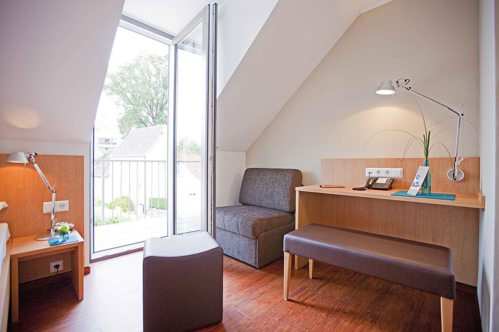 Sebcity Hotel Ellwangen Kamer foto