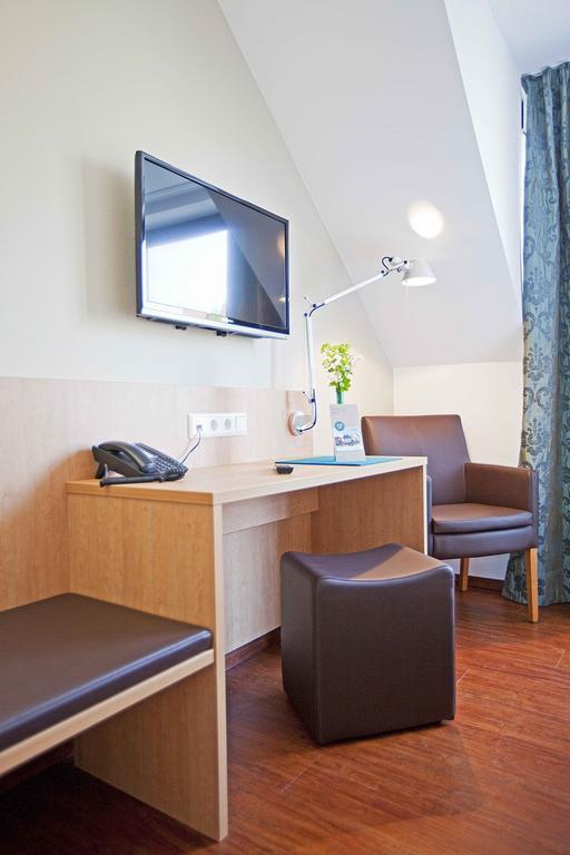 Sebcity Hotel Ellwangen Kamer foto