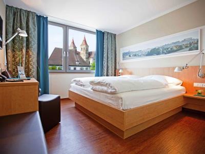 Sebcity Hotel Ellwangen Buitenkant foto