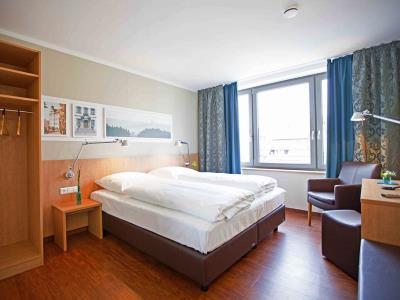 Sebcity Hotel Ellwangen Buitenkant foto